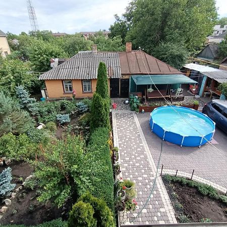 Яновского 1К Средняя 크로피우니츠키 외부 사진